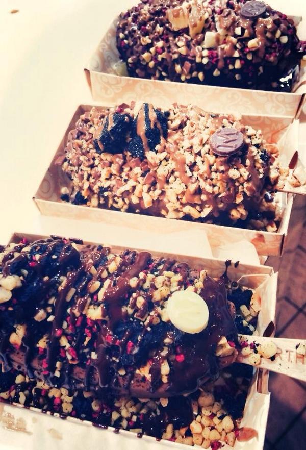 MsJojoLow's tweet image. What did I do after an intense workout? Go to the DIY Magnum bar of course! @WorkOut2EatWhat