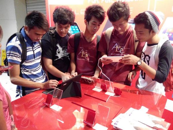 CherryMobilePH's tweet photo. Who's here at #TechTutor6 at the Mega Trade Hall? Try out the Alpha Series Windows phones and tablets at our booth! http://t.co/xshJquM2IO