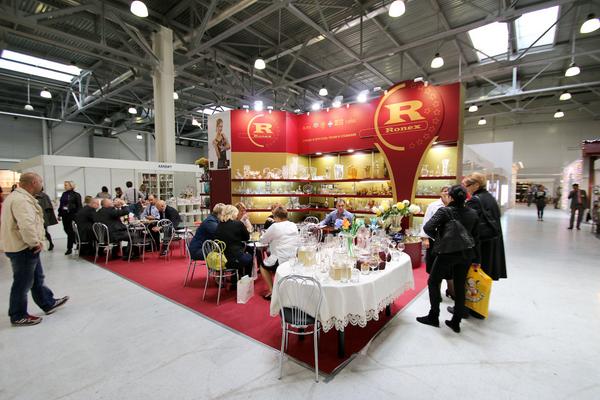 Фоторепортаж с выставки " #HouseHold Expo 2014" expocom.ru/?p=80417 #крокус #товарыДляДома #посуда #подарки