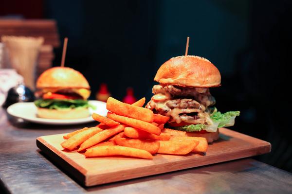 Well I know what we're having for dinner... #thebeastburgers #thebeast #brunswick #brunswickeast #beers