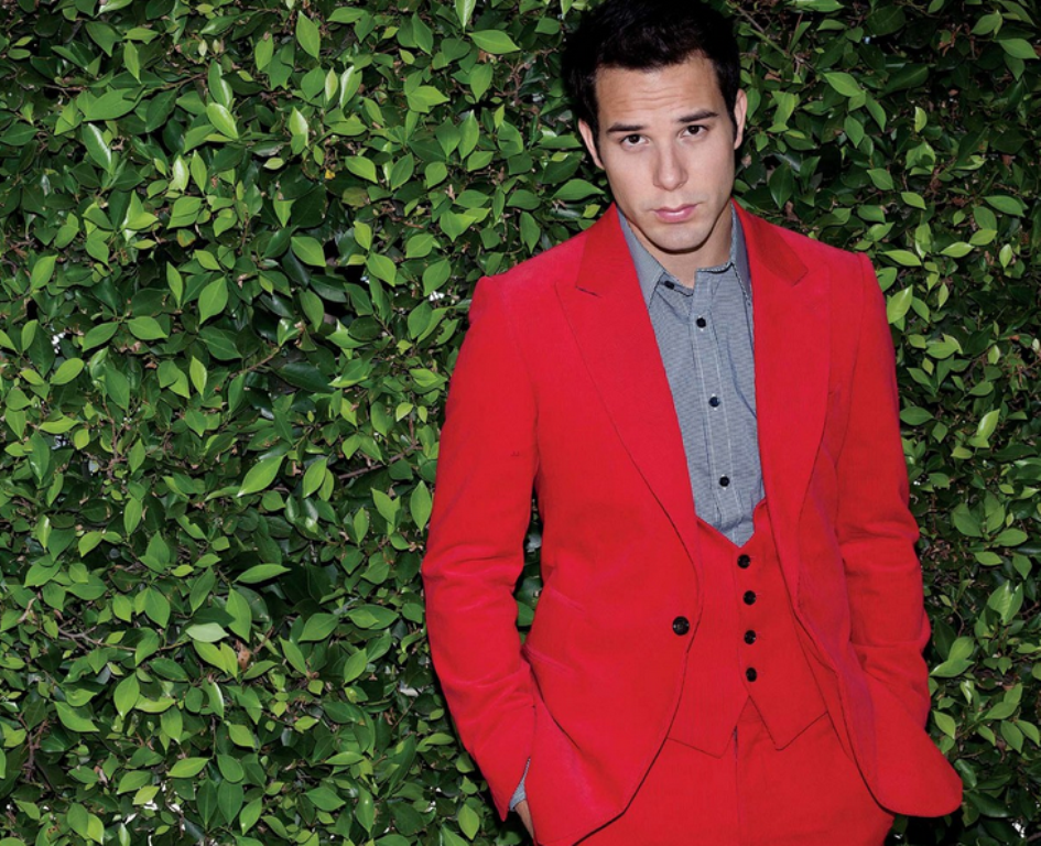 Happy Birthday  Skylar Astin. Bombonaso - 23 de septiembre de 1987 