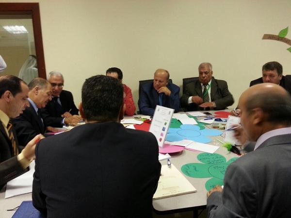 جلسات العصف الذهني لأسرة التوجيه الفني بمنطقة الشارقة التعليمية