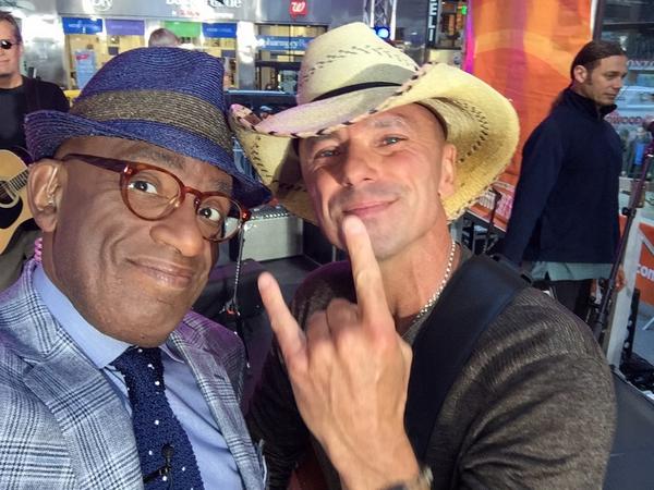 Hey, pardner #barefootnation Hangin' with <a href="/kennychesney/">Kenny Chesney</a>