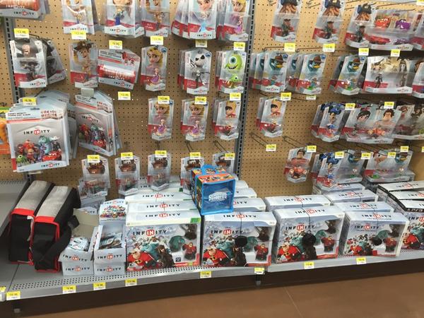 mightylauren's tweet image. Wal Mart on the way home has absolutely no @DisneyInfinity 2.0 out on the floor. This is what greeted me. #launchfail