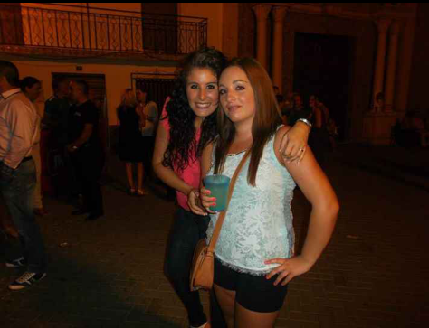 mariarc290192's tweet photo. Como se te echa de menos gorda miaaa¡¡ @Jindulfina esperó que lo estes pasando genial un besazo te kieroooooo¡¡¡ http://t.co/6UH9fIt9C7