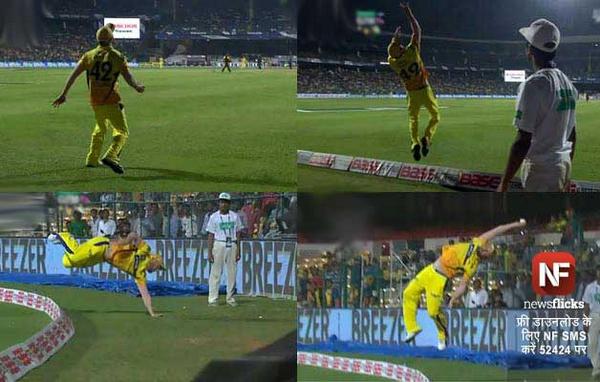 newsflickshindi's tweet photo. #CLT20 के #CSKvsDOL मैच में #McCullum की यह 'कैच' क्रिकेट के कानून बदल सकती है? खुलासा --- http://t.co/iX3WuJJybZ http://t.co/JoOz6k4lRG