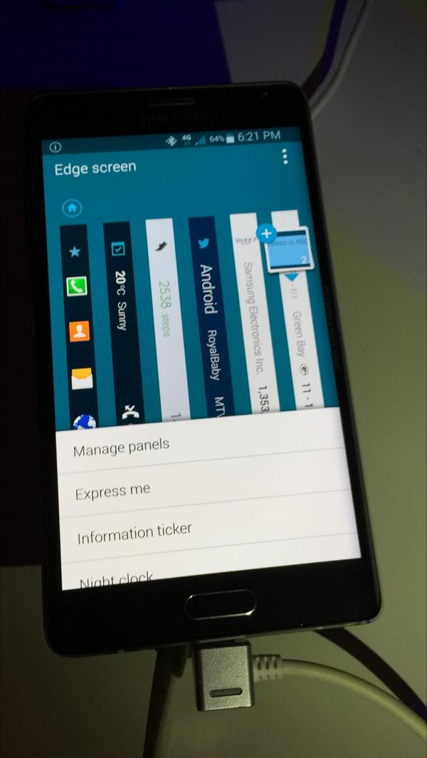 BeauGiles's tweet photo. Playing with the #note4au; the Edge is quite cool. Must try in person http://t.co/tIk4quA5Rp