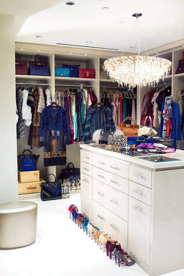 yunasstyle7's tweet photo. Girl's Dream Closet🌈👗👠💘✨✨ http://t.co/7PlSULkGUp