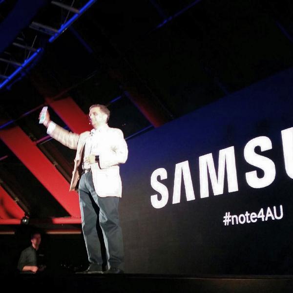 Optus's tweet photo. Introducing the Samsung Galaxy Note 4 #samsung #note4au #optus http://t.co/13C2wAtyGi