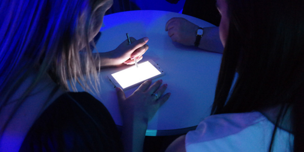 SamsungAU's tweet photo. The Note 4 S Pen in action #Note4au #SPEN http://t.co/993ZnDmCZD
