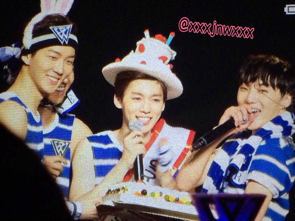 ByNeDQ9CIAEigXM.jpg:large