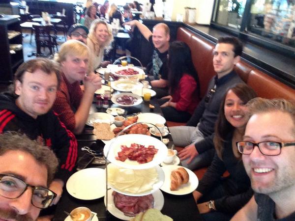 thilocf5's tweet photo. Epic Dudoc breakfast buffet #cloudfarm5 http://t.co/WqB3pw75Vo