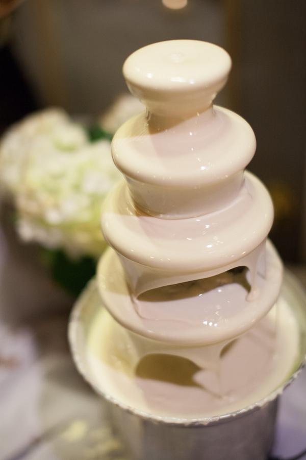 Today is National #WhiteChocolateDay! Who wishes they had a fountain like this to celebrate?