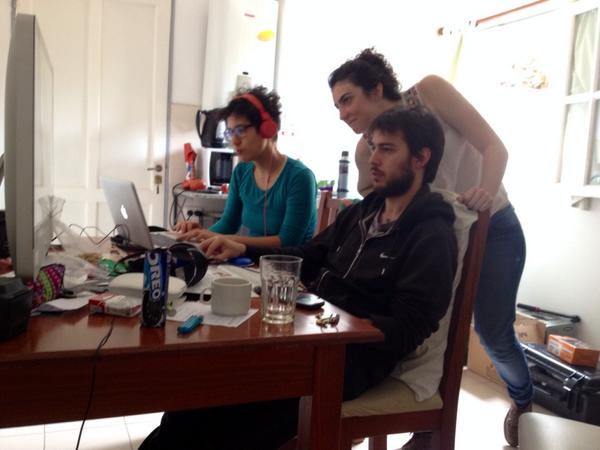 ElFilmProdu's tweet photo. A minutos de entregar el Video Clausura del Festival @UnasurCine http://t.co/ytZTpdrYoS