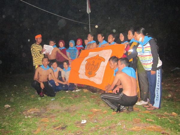 ComodoMapala's tweet photo. Berjuanglah sampai garis akhir kawan, terus melangkah sampai titik teratas #Angkatan_TWA http://t.co/Z0uimgw8CP
