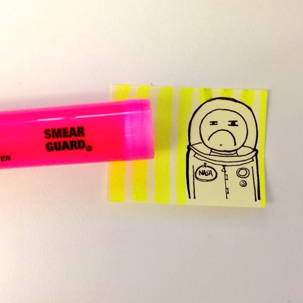 sevenseptembers's tweet photo. Smear Guard #tinycomics http://t.co/vGlUTknzWY