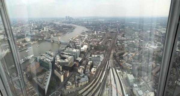 OMGitsAliA's tweet photo. At the top of @TheShardview - Pretty dope views of London 👌 http://t.co/CizQXGuhJS