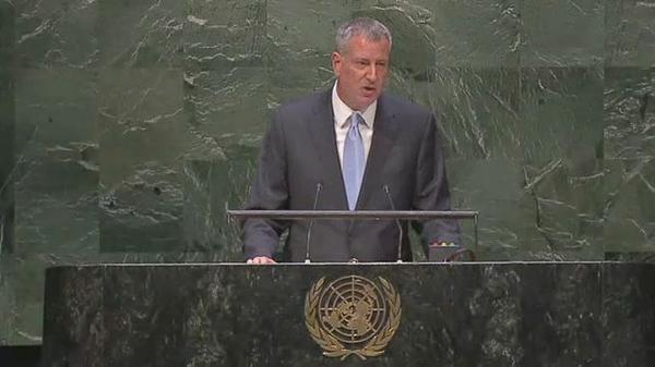NY1's tweet photo. Mayor Talks Energy Efficiency at #UN Climate Summit http://t.co/6BWvjFUl8z http://t.co/tdKshMJOsA
