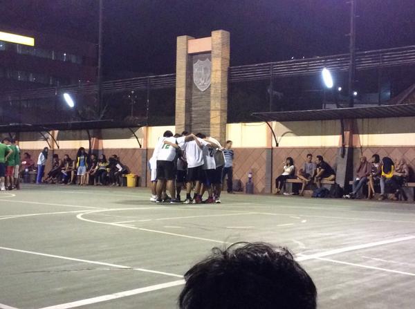 Cingulum2014's tweet photo. Go go cingulum! Go.. Cingulum!🏀😃 http://t.co/5xFUXRG7j1