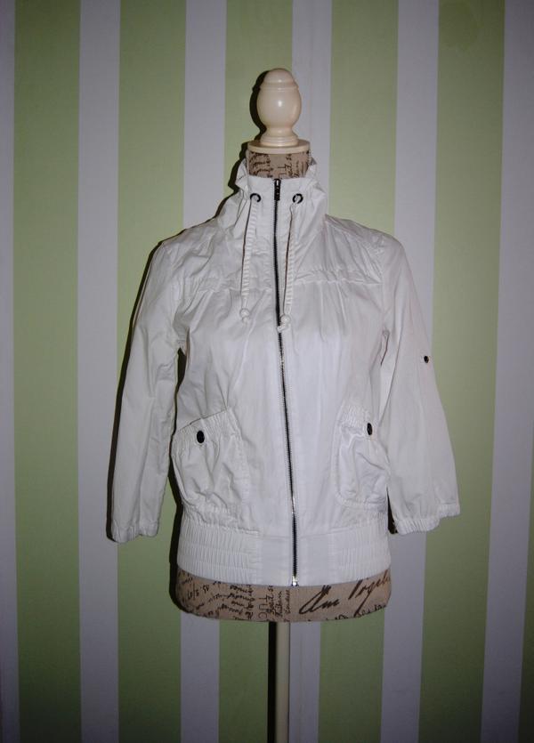 micofrevintage's tweet photo. Disponible en http://t.co/OHz4xRRADO white#jacket#shopping#woman#girl#like#style#outfit#look http://t.co/8zQ4h6FlKo