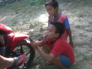 EsterrSilalahi's tweet photo. @Natha_silalahi http://t.co/0qQvqXyCcq