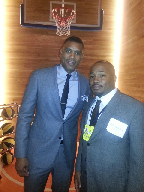 WaltFrazier's tweet photo. Thx to #Knicks @ALLAN_HOUSTON for having his foundation event at @lclydefraziersWD last night. @alanhahn @jillmartin http://t.co/11xESujV6F