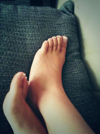 For my foot loving fans;) #footfetish #feetplease #toes #pedicure http://t.co/cIbM8PIZ0C<a href="/tag/footfetish"class="tags">#footfetish</a><a href="/tag/feetplease"class="tags">#feetplease</a><a href="/tag/pedicure"class="tags"><span>#pedicure</span></a><a href="/tag/toes"class="tags"><span>#toes</span></a>
