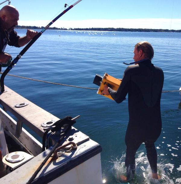 Our underwater DP <a href="/ippelfilms/">Erik Ippel</a> literally walks on water. With <a href="/CaptMarciano/">Capt. Dave Marciano</a> <a href="/evolveimg/">Joel Edwards</a> #WickedTunaPromo