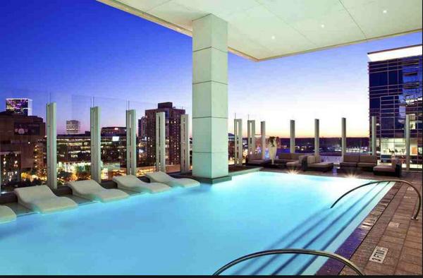 TherealDlux's tweet photo. Back in ATL one of my favorite places #bombbomb #dluxway #teamdlux http://t.co/0f1ub0zRAT