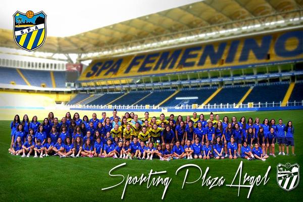 paulacuriel8's tweet photo. Temporada 14/15 #SomosAmrillas #Familia #Spafemenino http://t.co/xuDmbxl9ib