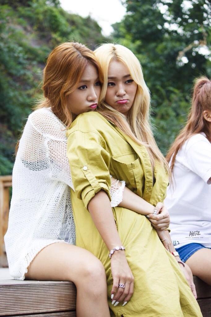 ByOqm8aCUAEO_ZS.jpg:large