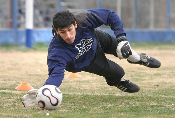 El largo camino de <a href="/PatonGuzman/">Nahuel.I.Guzman</a> hacia la <a href="/Argentina/">🇦🇷 Selección Argentina ⭐⭐⭐</a> del Tata | bit.ly/1uE4CcB