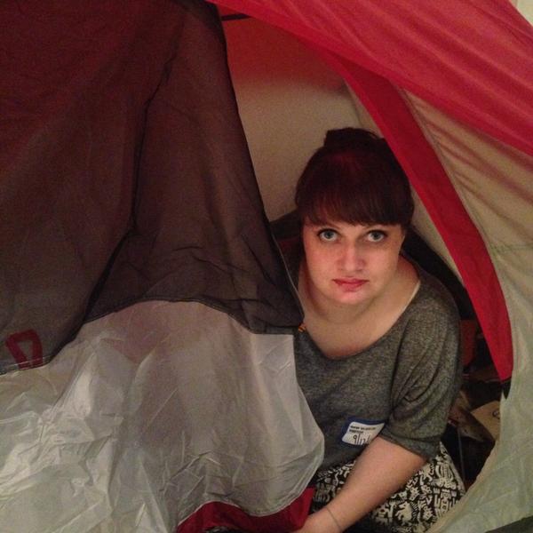 anyaliftig's tweet photo. #macdowellandbeyond #macdowellreunion  My traveling tent studio http://t.co/UNaPkeMZKx