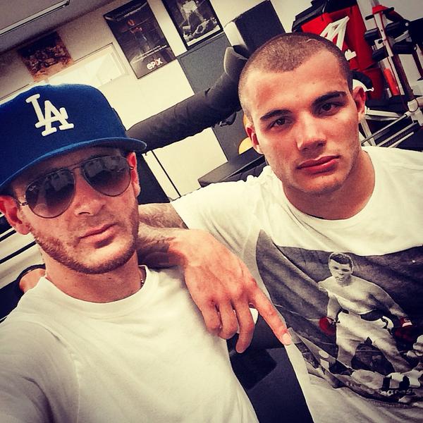 NoLimitMindset's tweet photo. Glen Tapia and our CEO @NoLimitCEO taking a small break from work for this photo opportunity. http://t.co/JHxTz1Qe4W
