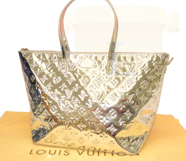 looksofluxury tweet picture