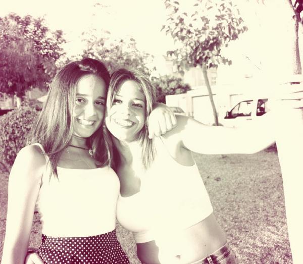 marinaml20's tweet photo. "@maariina99: Las cosas buenas no deberian cambiar nuncaa @marinaml20 #mbnn http://t.co/f0lR5P13tz"