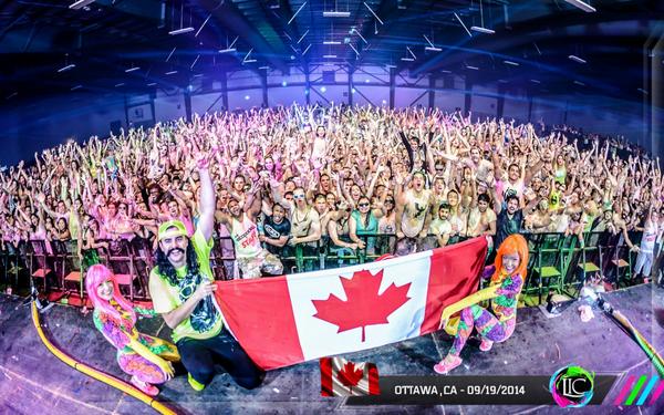 SheldonBlake's tweet photo. Here is a picture of me this past weekend with a few of my new Canadian friends! #LifeInColor #LICottawa #Canada http://t.co/GxhEICasXi
