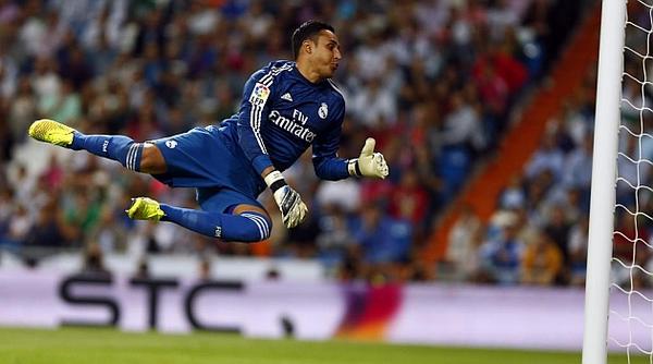marca's tweet photo. Keylor Navas: "Los que pitan a Casillas son infieles al Madrid, no a Iker" http://t.co/HZal9vfrsx http://t.co/BondMLU2Xx