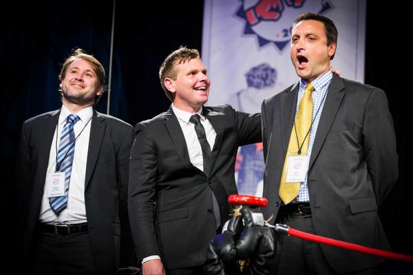 Deanovent's tweet photo. Dean Atkinson at the National Print Awards 2014.  #corporateevent  Corporate Comedy Entertainment. http://t.co/GDsz4IWPDO