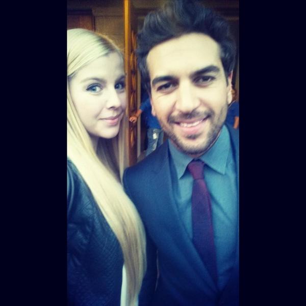 katti_princess's tweet photo. 💕🙈 ein Träumchen  !!!
Ich freue mich auf den Film #WhoAmI #elyasmbarek #hot #Berlin #movie #AppleStoreBerlin http://t.co/tNkathIh7j