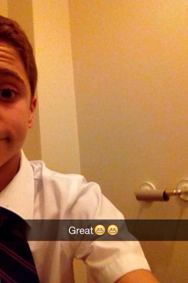 Towstenders's tweet photo. Having a shit at school and running out of loo roll #schoolboyproblems http://t.co/WoYLOksUMR