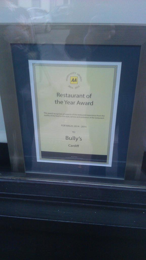 FeatherBoneBar's tweet photo. CONGRATULATIONS @bullyscardiff Weeeeee! http://t.co/csfIWN2TBE