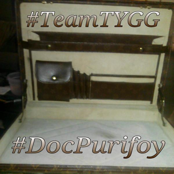 DocPurifoy's tweet photo. #TeamTYGG @ThickYumZz #BUSINESSMAN👔
💡🎥🎬 !!! http://t.co/wYk1iMjyIs