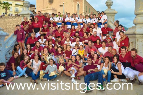 VisitSitges's tweet photo. Baixada Pilar Caminant @jovedesitges #stsitges14 PROGRAM+FOTOS http://t.co/8k18IgKRur @ajsitges @fmsitges @ignasitges http://t.co/UjEC2U3Hc2