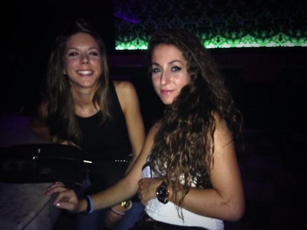 Como algo tan pequeño puede invadir la caja de mis recuerdos 🎶👭💞