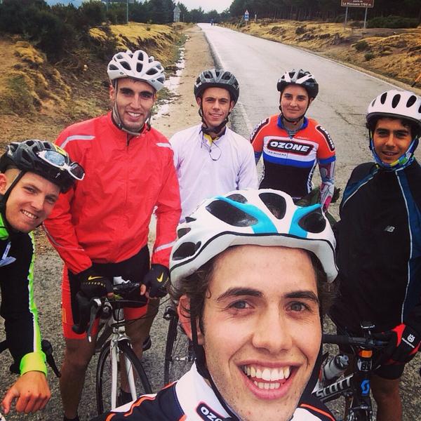 sandragomez_11's tweet photo. Buen entreno de bici con pilotos de calité 😜jajajaj  cada día me gusta más! #morcuera #comomegustamibici #ozone http://t.co/c2PNSL9sjj