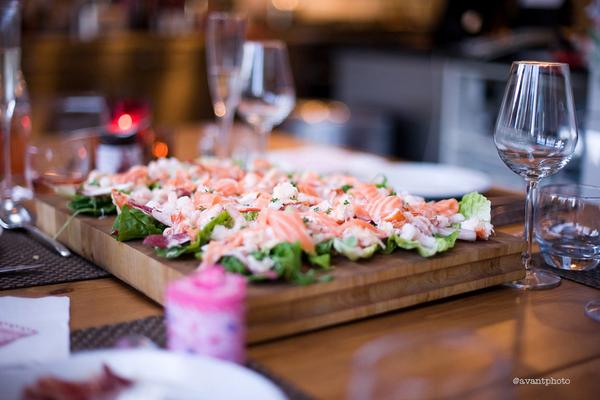 Avantphoto's tweet image. Seafood platter ready to be devoured. #virtualdinner fresh and vibrant. #foof #photography