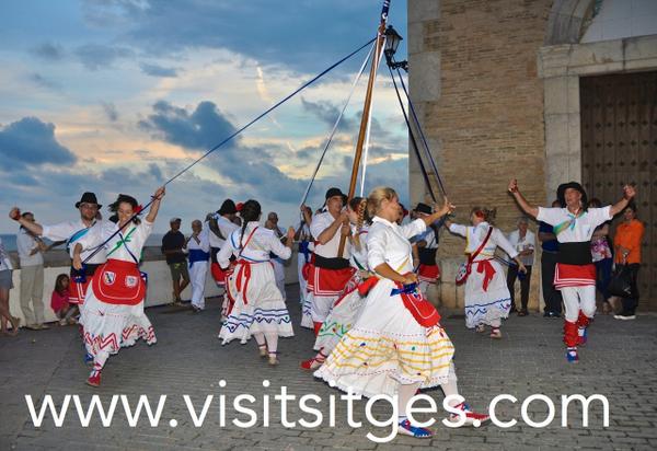 VisitSitges's tweet photo. Processó de Santa Tecla #stsitges14 http://t.co/8k18IgKRur @ajsitges @fmsitges @bcnmoltmes @ignasitges @catexperience http://t.co/3Ojs1s3T9Z