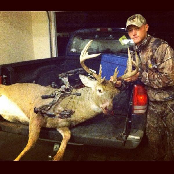 jcasey0615's tweet image. @AverageHunter 2nd buck in Kansas 2013 season#TrophyTuesday