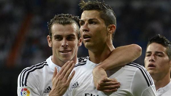 MundoCorner's tweet image. Un Cristiano espectacular tumba al Elche (5-1) mundocorner.com/index.php?opti… |